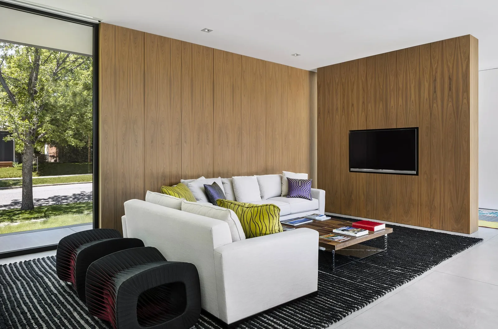 Interior_6981+MED.jpg