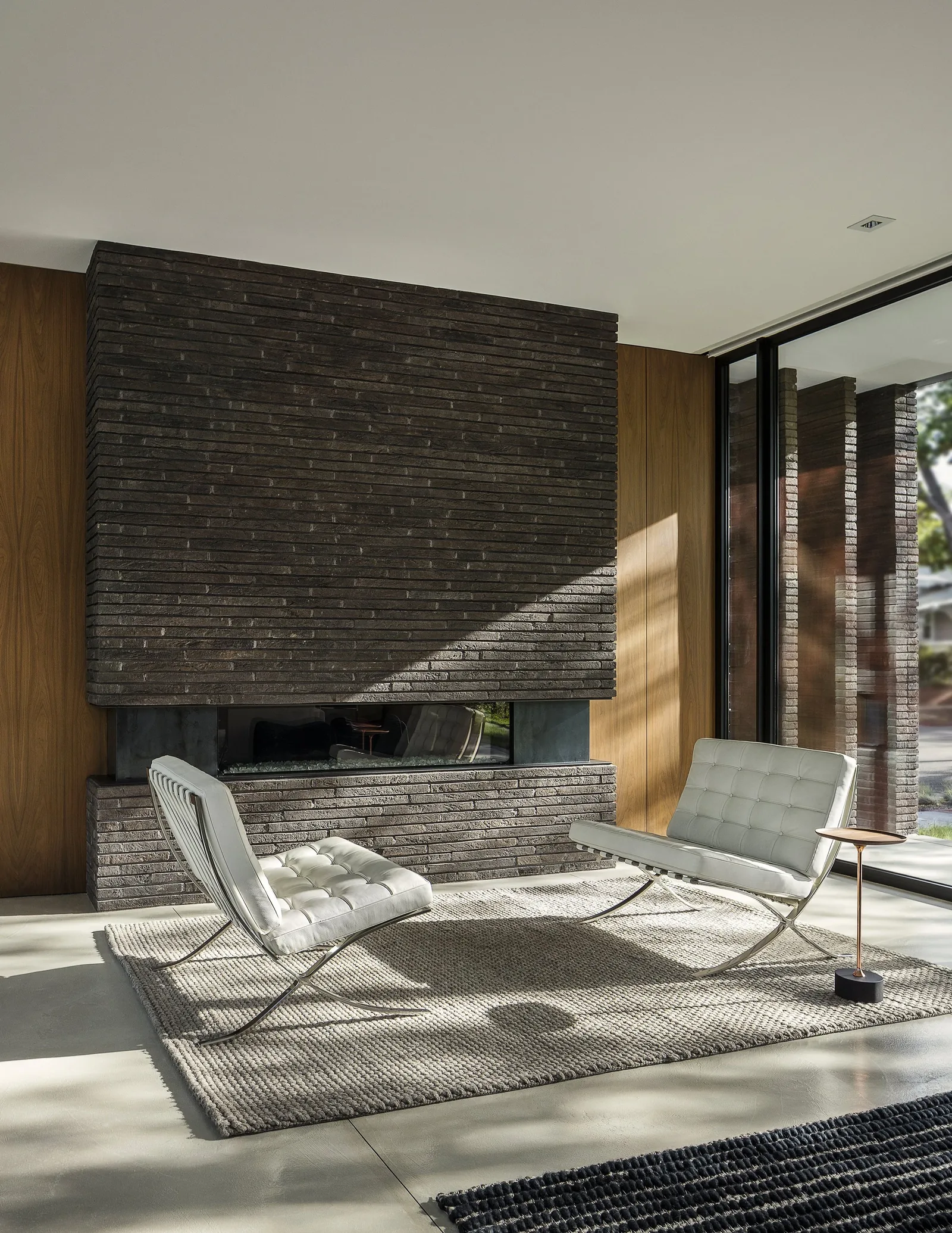 Interior_7336+MED.jpg