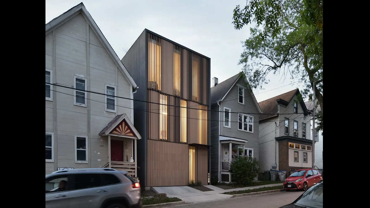 curtain house photo 7