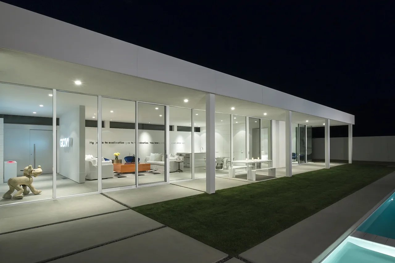PALM SPRINGS RESIDENCE