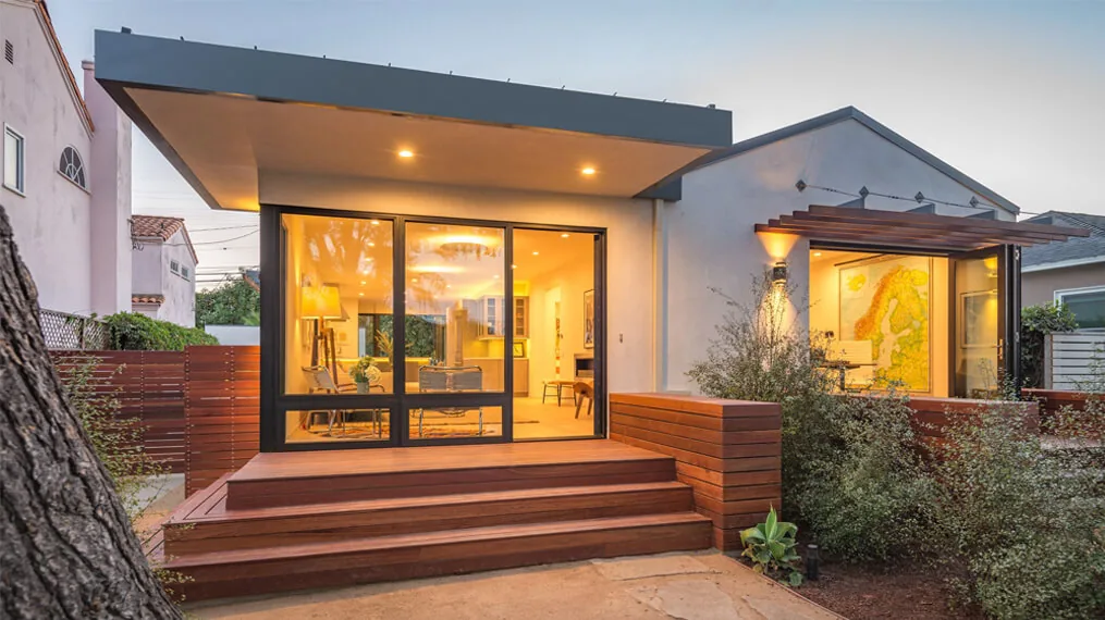 LOS ANGELES MODERN BUNGALOW