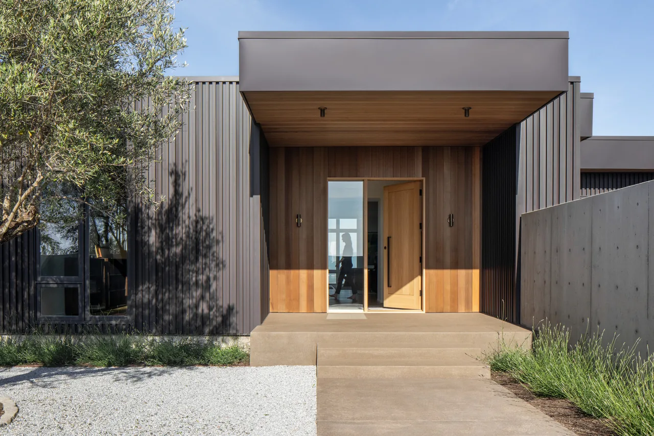Hillside House photo 2