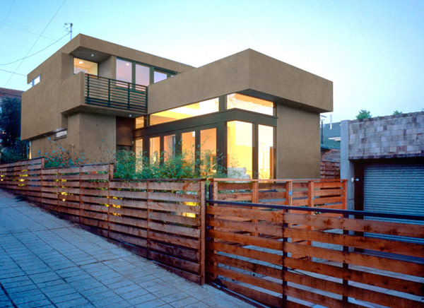 Home by CHU+GOODING Architects